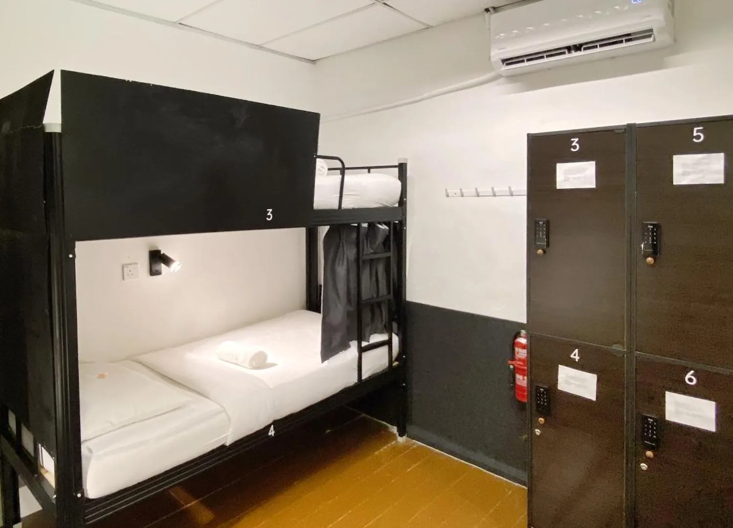 Pine Armenian Hostel George Town
